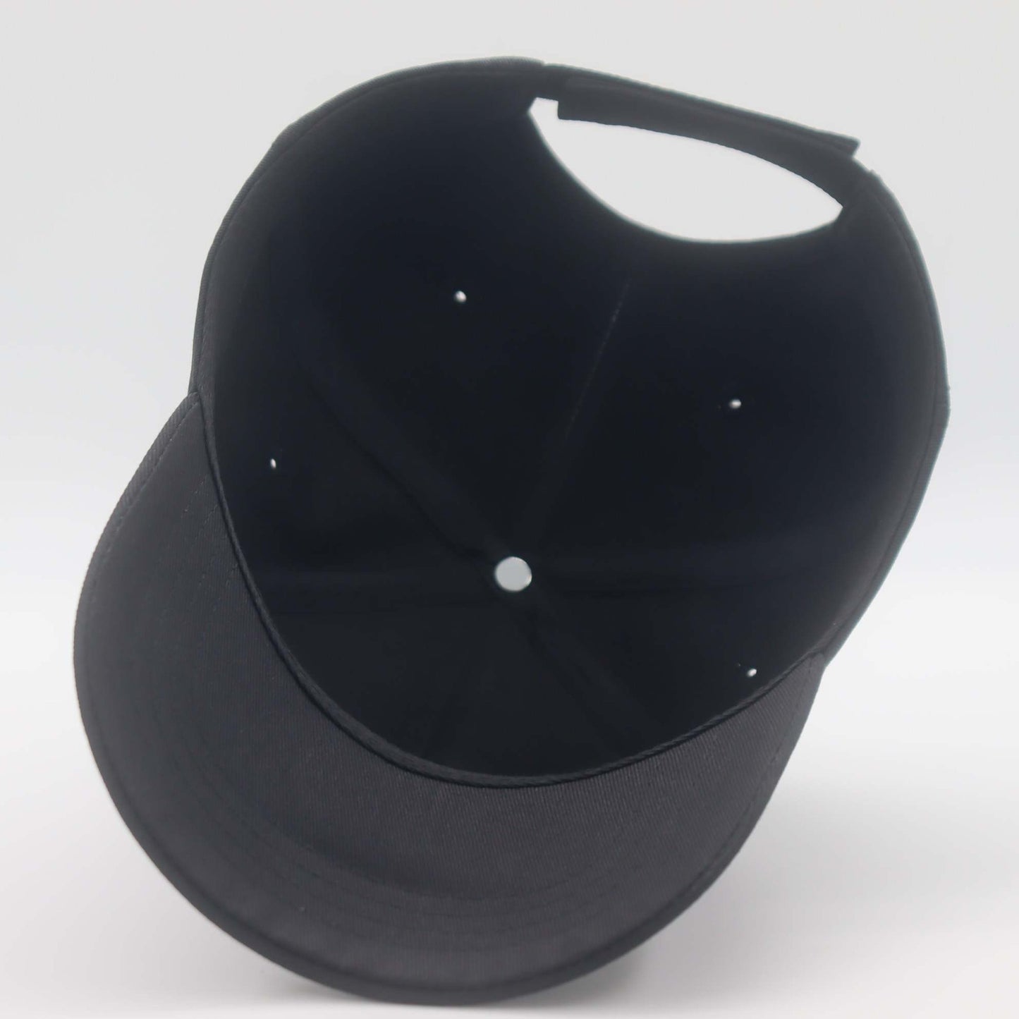 “Crown” cap black
